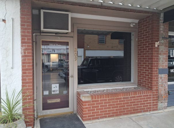 209 N.Main St, Paris, MO 65275