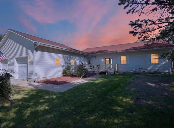 4211 Green Highway, Tecumseh, MI 49286