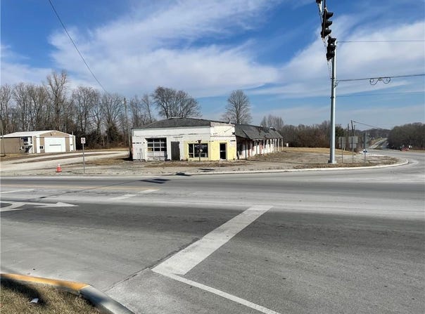 1651 E Us Highway 40, Greencastle, IN 46135