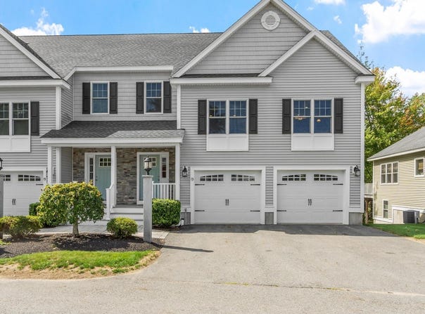13 Commodore Way, Westford, MA 01886