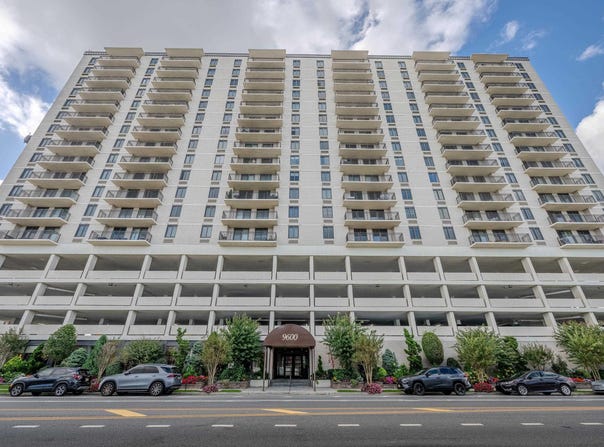 9600 Atlantic Ave, Margate, NJ 08402