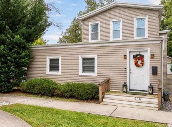 234 Foxhurst Road, Oceanside, NY 11572