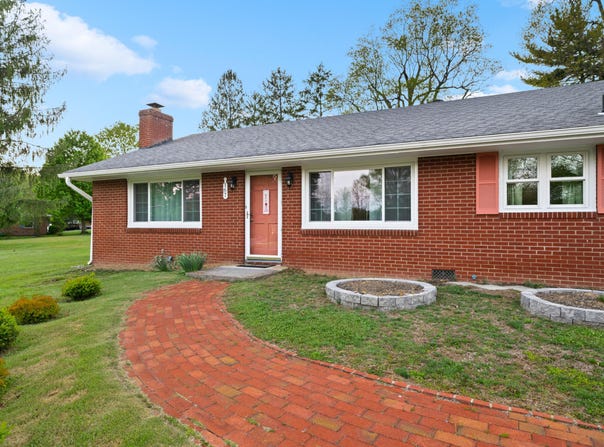 167 May Apple, Lewisburg, WV 24901