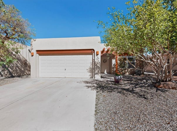 4023 Arapahoe Avenue NW, Albuquerque, NM 87114