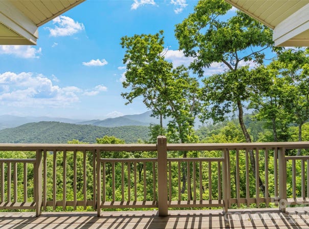 115 Stoney Falls Loop, Burnsville, NC 28714