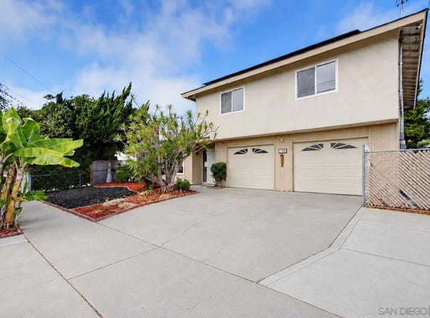 2190 Greenbrier Drive, Oceanside, CA 92054