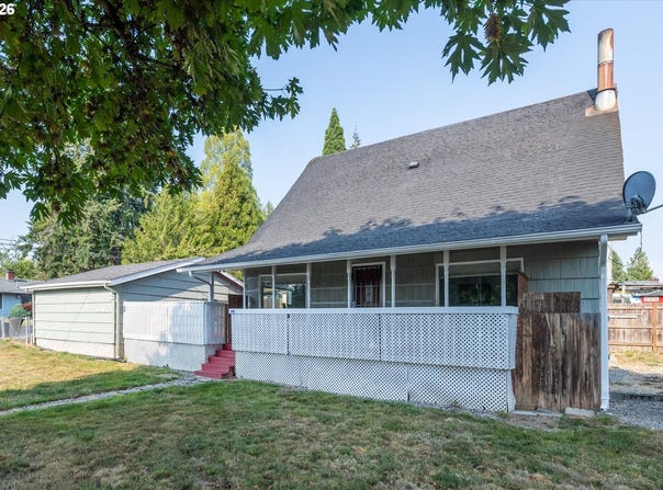 606 N 16TH Ave, Kelso, WA 98626