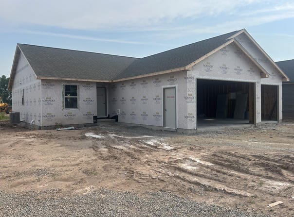 3622 E GLADIOLUS Place, APPLETON, WI 54913