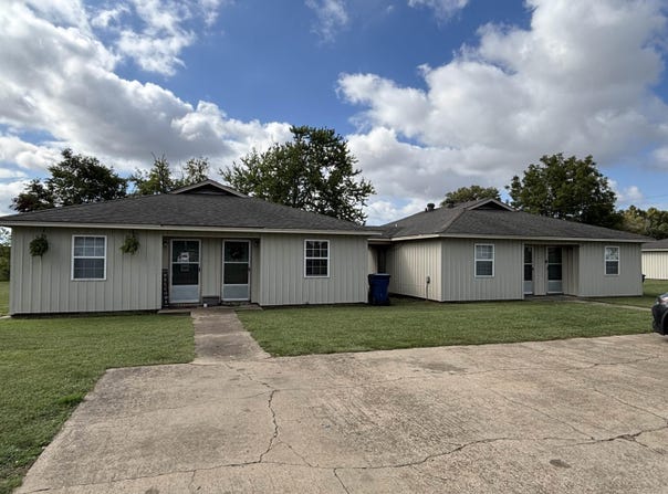 555 & 559 Clement Ln, Gosnell, AR 72315