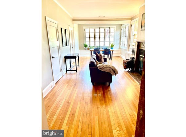221 STONY RUN Lane, BALTIMORE, MD 21210
