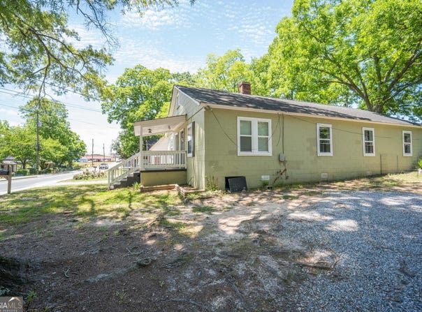 90 Martin Luther King Jr Drive, Winder, GA 30680