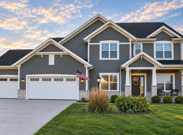 W223N4515 Boxleaf Ln, Pewaukee, WI 53072