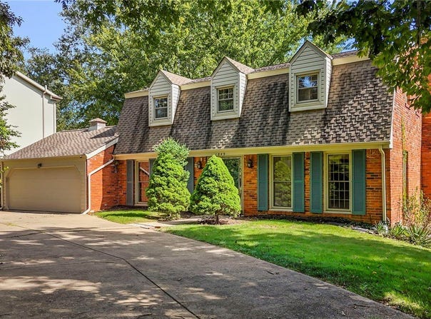 1849 Tilton Drive, Upper St Clair, PA 15241