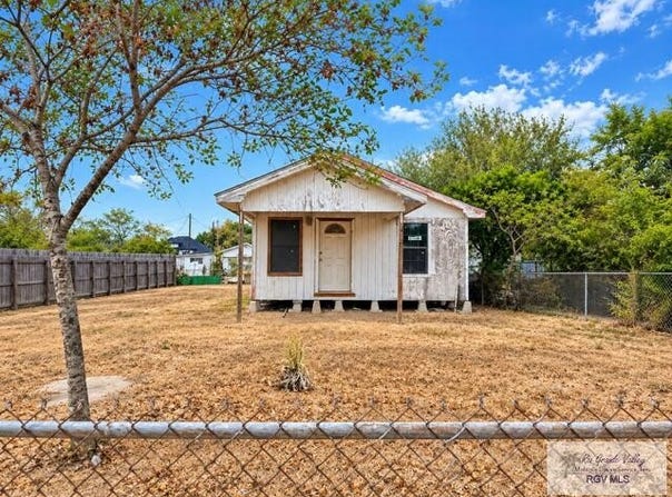 718 S K ST., HARLINGEN, TX 78550