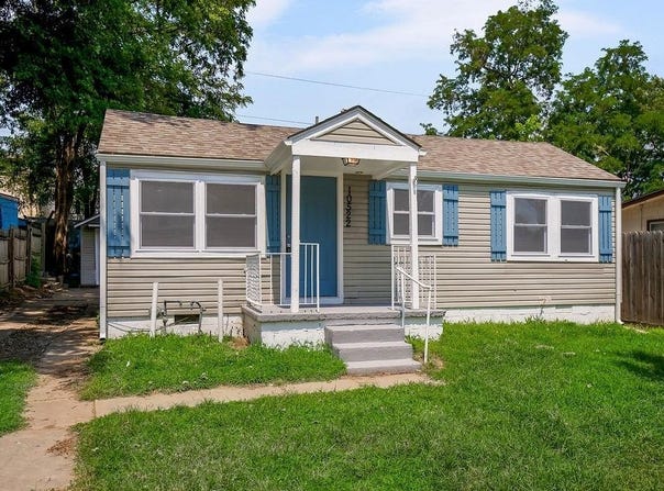 10522 E 6th Street S, Independence, MO 64053