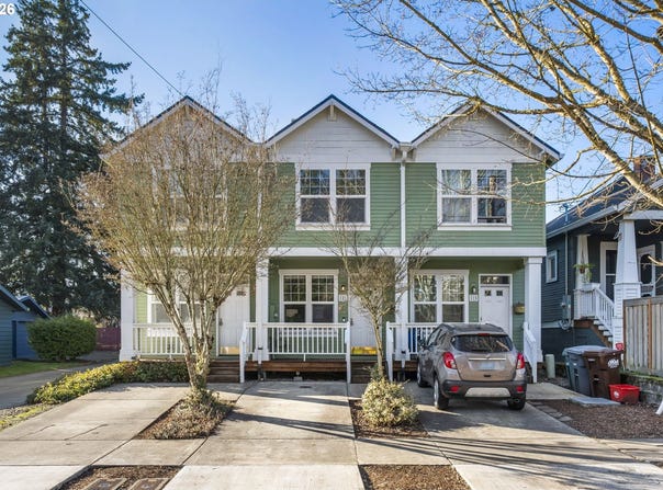 121 SE 8TH Ave, Hillsboro, OR 97123