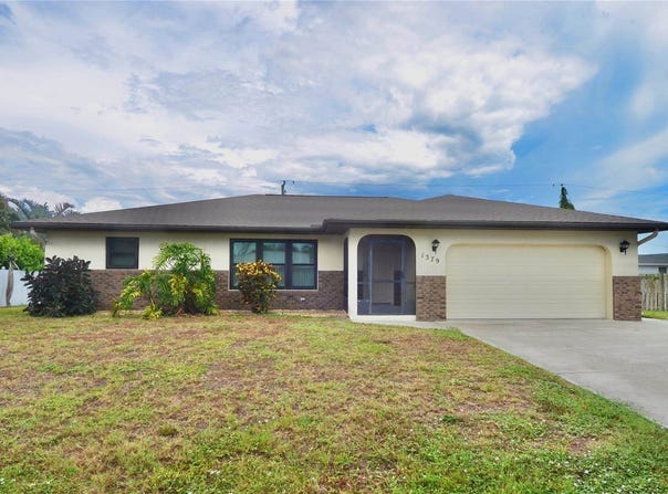 1379 Everest Road, Venice, FL 34293
