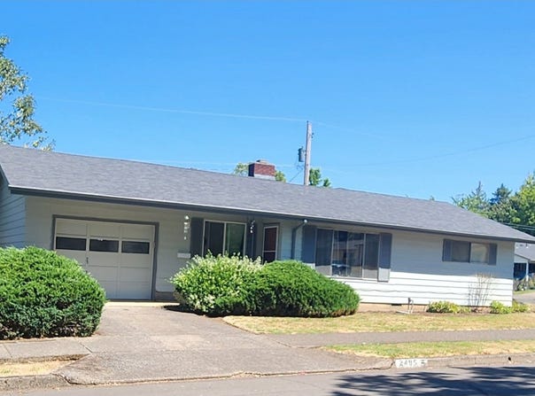 2495 TAYLOR St, Eugene, OR 97405