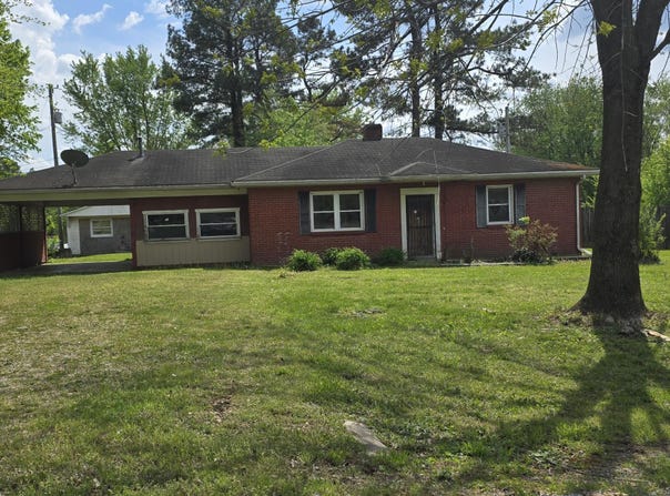 135 Cedar Lane, Mayfield, KY 42066