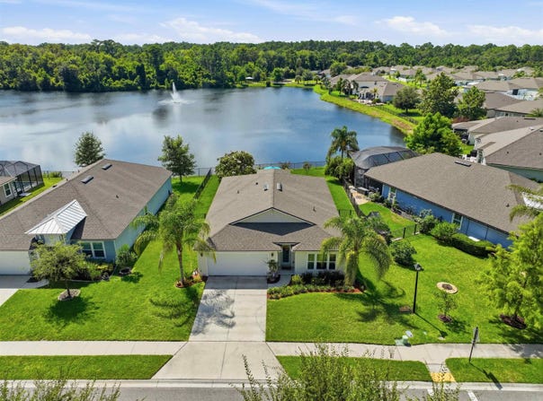 216 Lost Lake Dr, St Augustine, FL 32086
