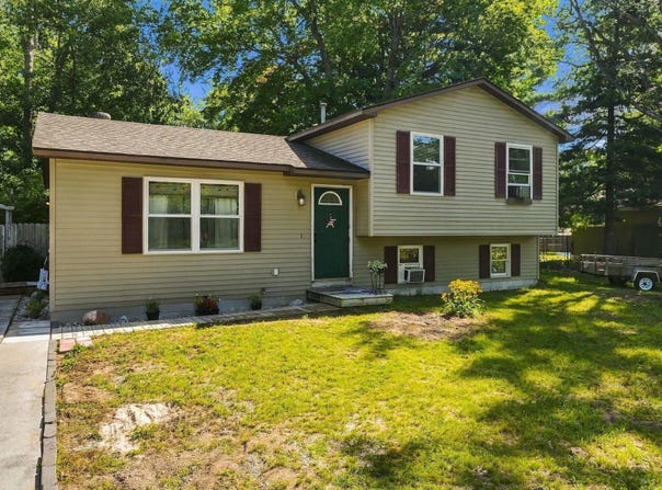1823 Pine Lane, Interlochen, MI 49643