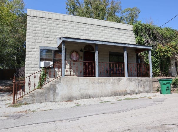 131 Walnut Street, Calico Rock, AR 72519