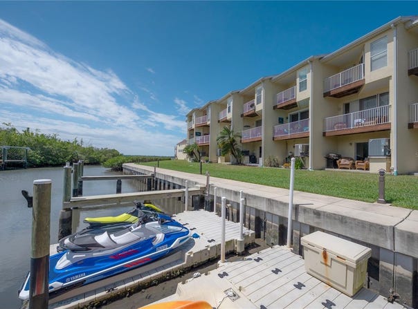 119 BRENT Circle, OLDSMAR, FL 34677