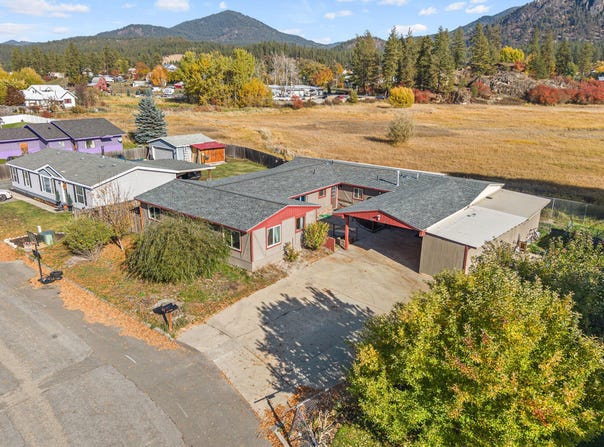 250 QUARTZITE Loop, CHEWELAH, WA 99109