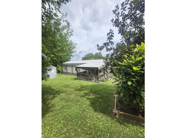 2275 Beltz Drive, Willow Springs, MO 65793