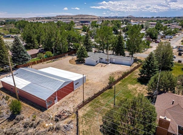 2707 E Avenue, Cody, WY 82414