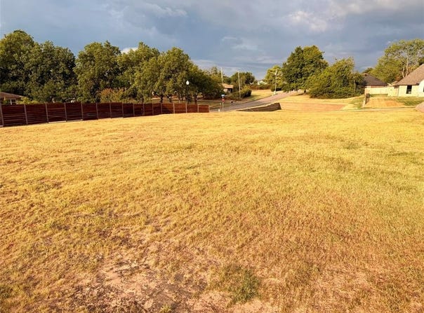 1803 Larkin Lane, Shawnee, OK 74804
