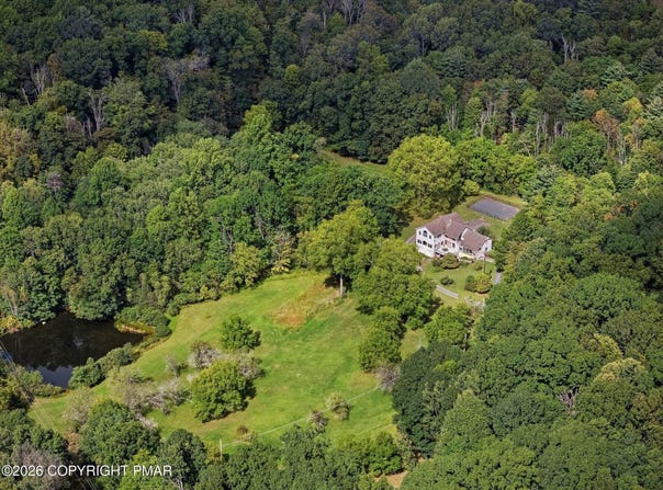 3381 Turkey Hill Road, Stroudsburg, PA 18360