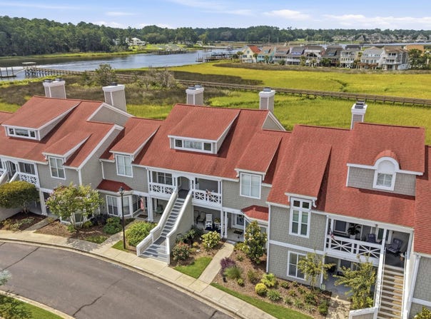 4396 Baldwin Ave., Little River, SC 29566