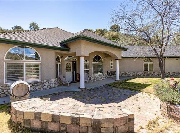 26050 Cumberland Road, Tehachapi, CA 93561