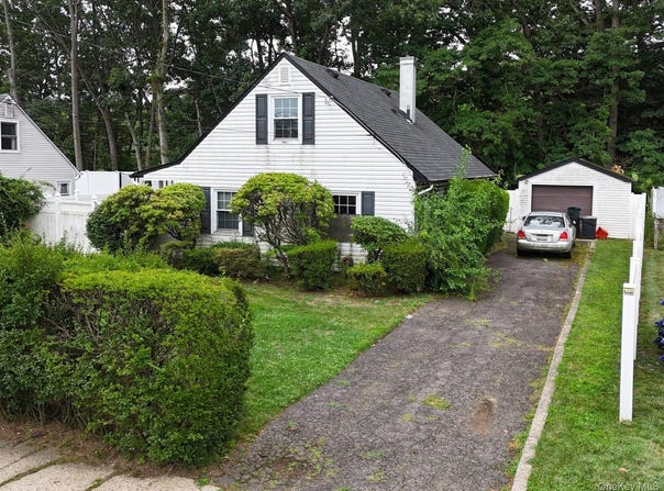 734 Nightingale Road, West Hempstead, NY 11552