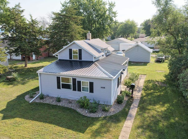 1608 L Avenue, Milford, IA 51351
