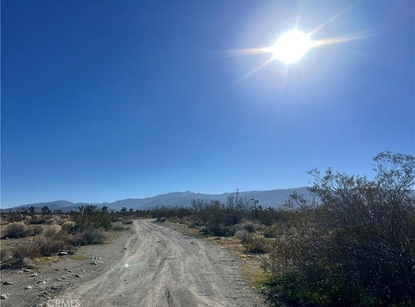 2025 Dos Palmas, Phelan, CA 92371