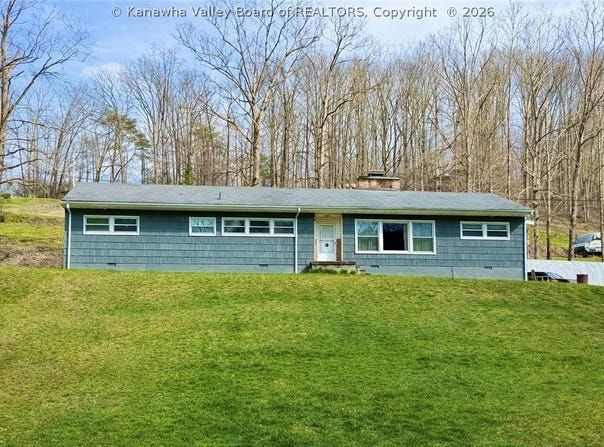 9 Samantha Drive, Clendenin, WV 25045