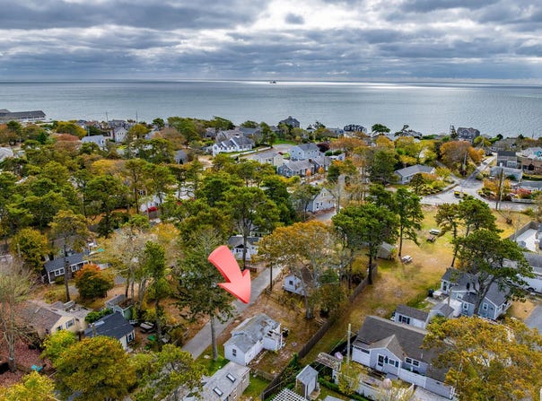 262 Old Wharf Road, Dennis Port, MA 02639