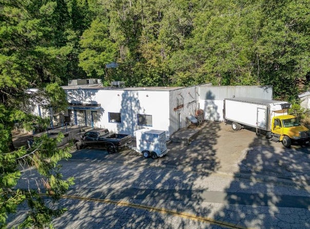 4430 Oak St, Dunsmuir, CA 96025