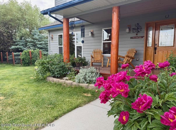 330 MEADOWOOD Street, Pinedale, WY 82941