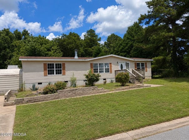 227 Hanover Drive, Byron, GA 31008