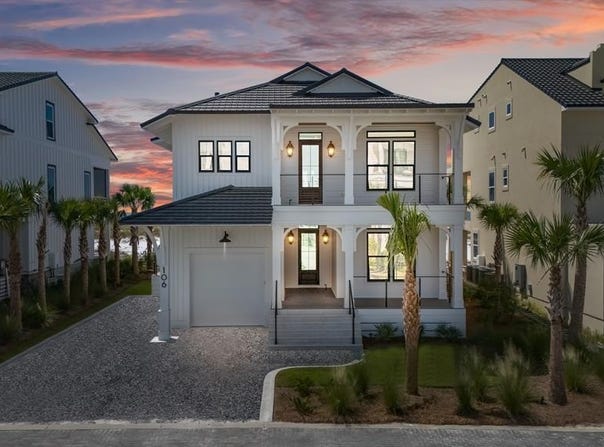 106 Dunes Dr, Mexico Beach, FL 32456
