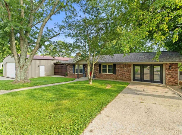 215 Spring Grove Blvd., Morganfield, KY 42437