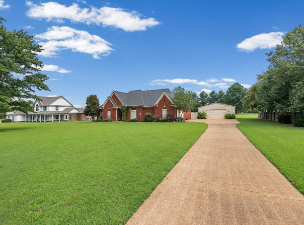 7206 LINNIE Cv, Arlington, TN 38002