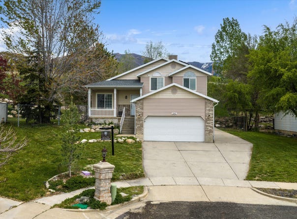 1362 E 5150 S, South Ogden, UT 84403