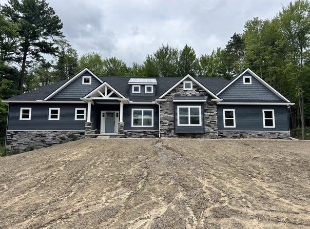 9931 White Tail Drive, Saline, MI 48176