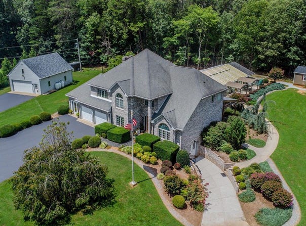 1193 Yarrow Rd, Bedford, VA 24523