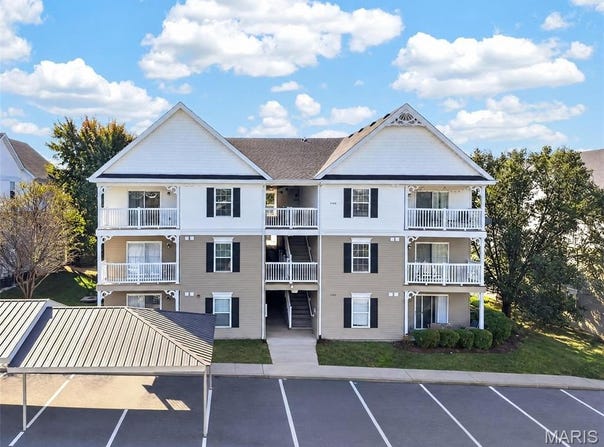 4201 Spring Creek Lane, O'Fallon, MO 63368