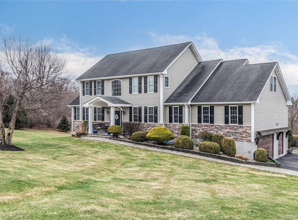 42 Reserve Way, Lagrangeville, NY 12540